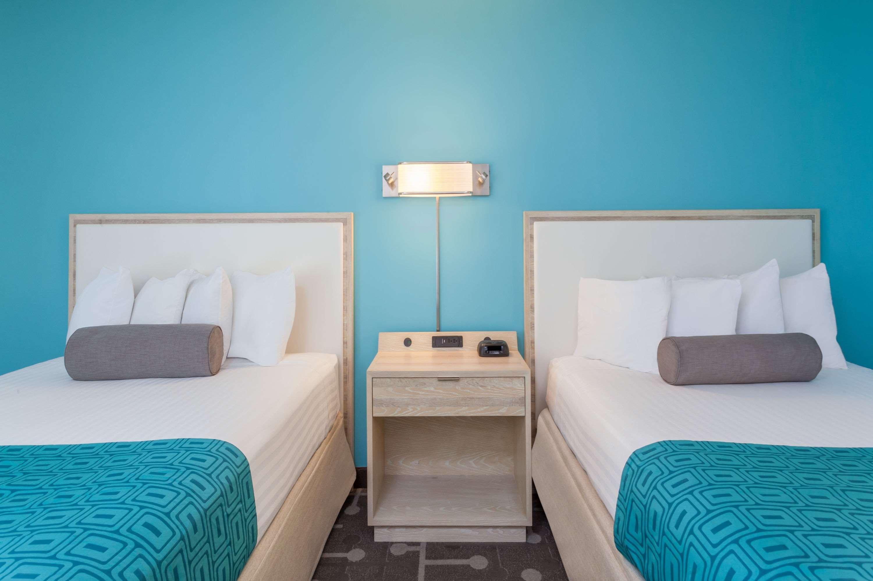 Howard Johnson By Wyndham Mystic Exteriör bild