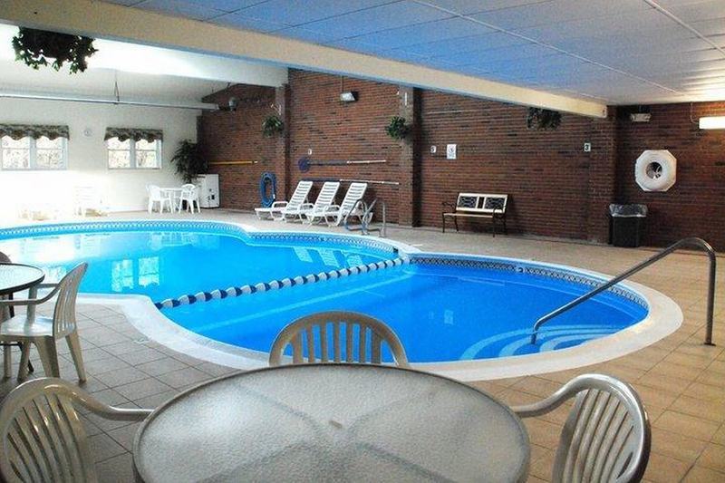 Howard Johnson By Wyndham Mystic Exteriör bild